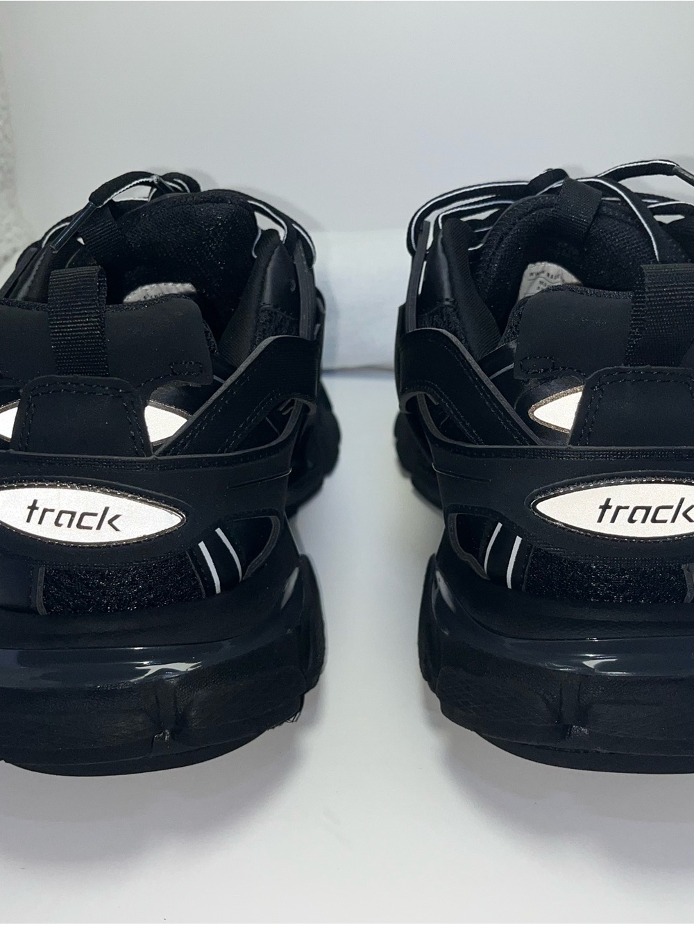 Balenciaga Black Chunky Track Runner Sneakers - Picture 4 of 10